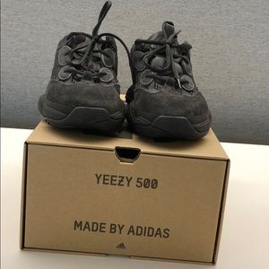 YEEZY 500 Utility Black VNDS Size 8